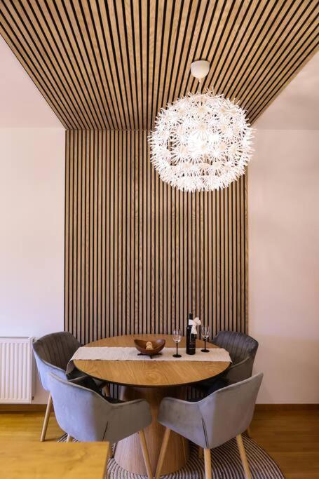 Modern Charm Hideaway *